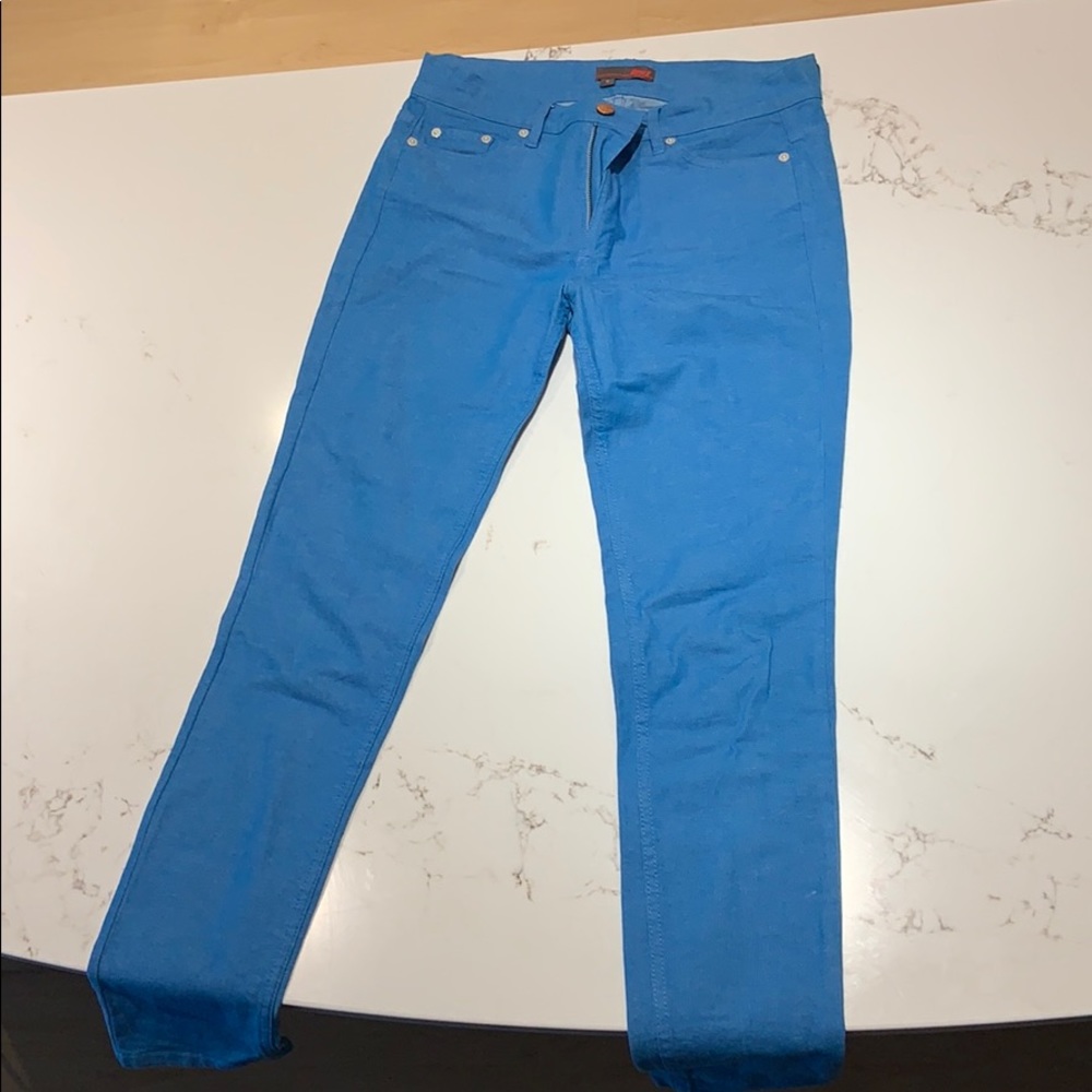 Daryl K size 6 skinny light blue jeans